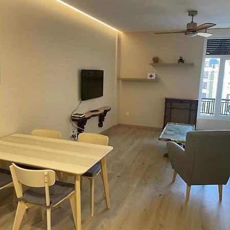 Apartamentos Gyc Vistas A Santo Domingo Леон Екстер'єр фото
